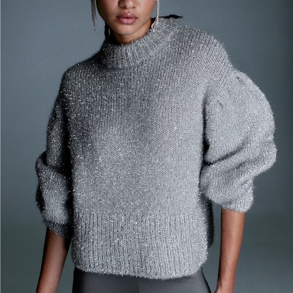 H&M BALLON SLEEVE SWEATER - Picture 1 of 5